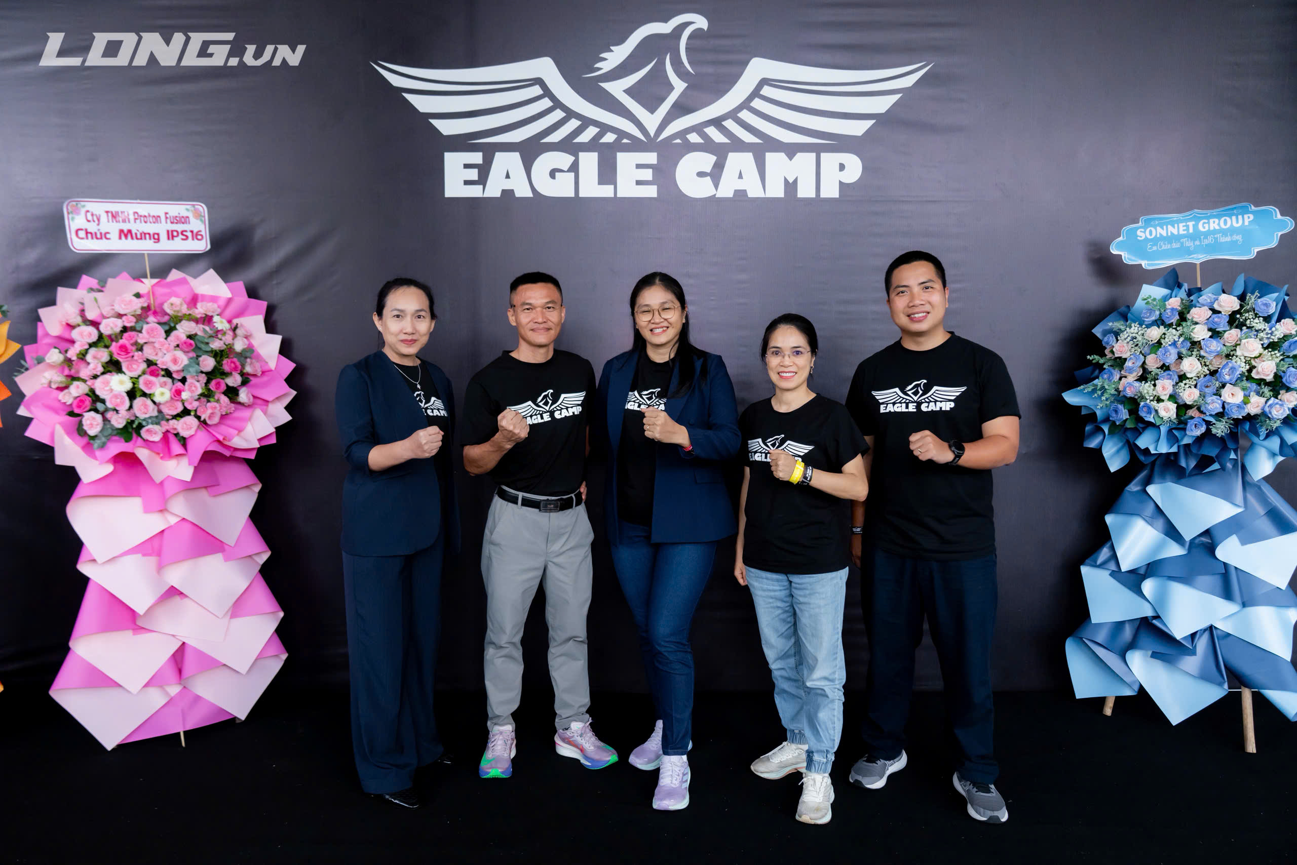 Chị Hoàng Thị Ánh Hồng cùng cộng đồng tại EAGLE CAMP (IPS16)